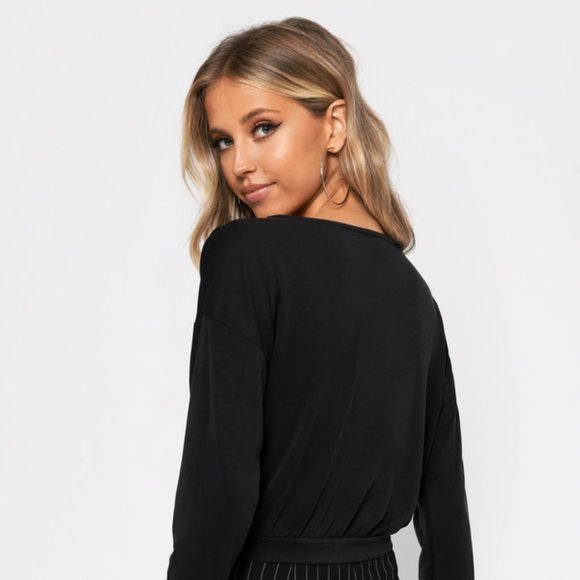 TOBI Wrap City Black Plunging Crop Top - Picture 3 of 3